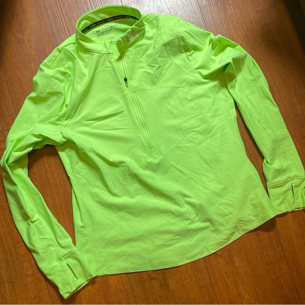 Womens UA Qualifier half zip top